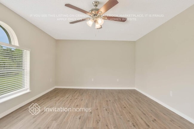 Photo - 10 Tamiami Way