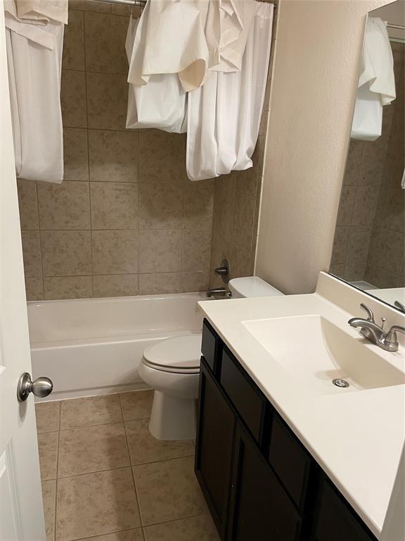 Photo - 2212 Creekside Ln