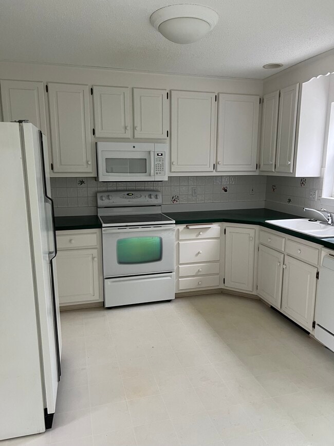 Photo - 2605 Albany Ave