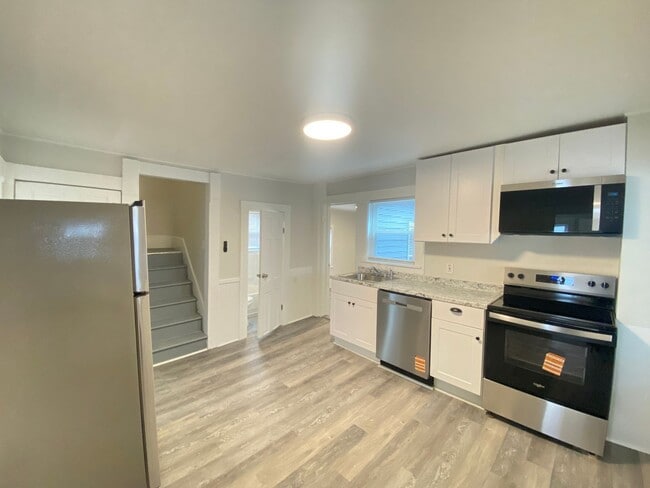 Photo - 8 Parkinson Ct