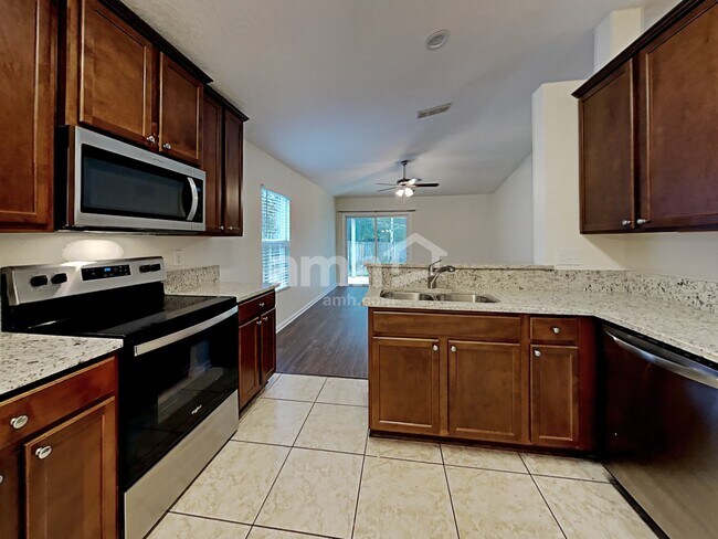 Photo - 96405 Commodore Point Dr