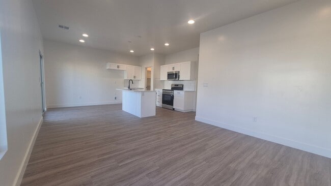 Photo - 5677 S Weehawken Ln