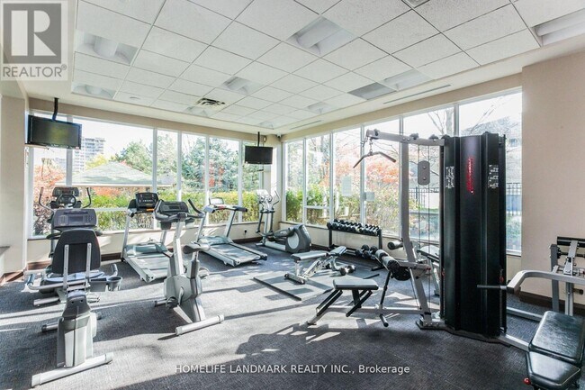 Photo - 3525 Kariya Dr Unité 1605