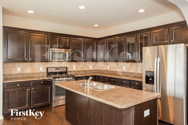 Photo - 2840 Chalbury Dr