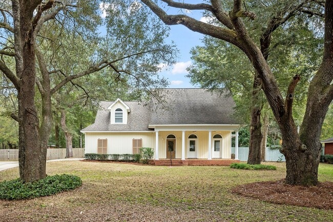 Photo - 11750 Village Green Dr