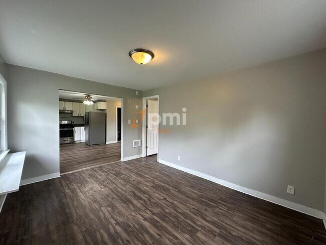 Photo - 5030 W Ridge Rd Unit Apt 2
