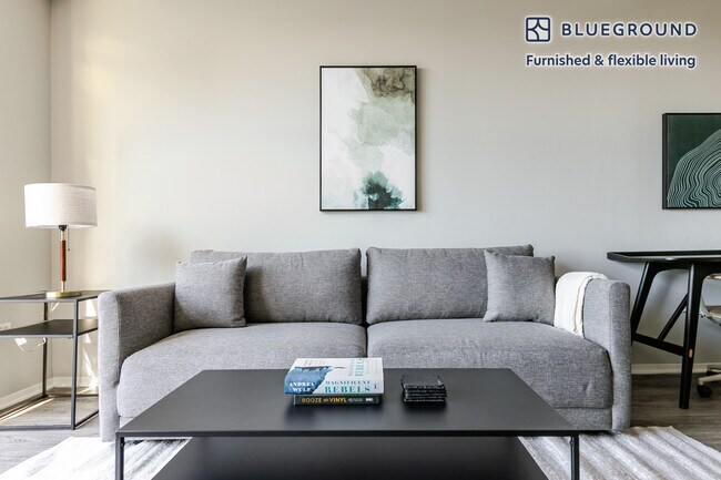 Photo - 180 N Jefferson St Unidad SI FL11-ID1214