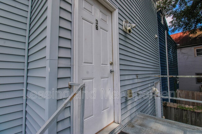 Photo - 3 Woolfe St Unit B