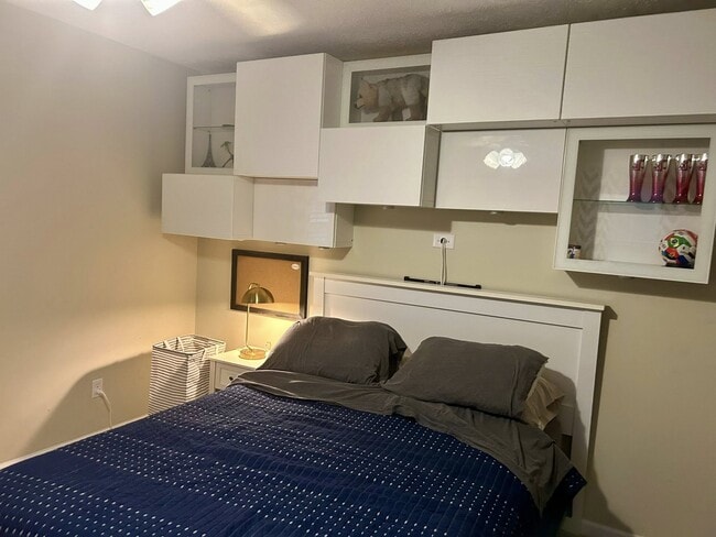 Photo - 111 Antietam Dr