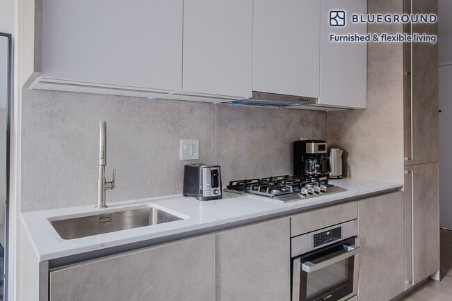 Photo - 88 East End Ave Unit FL4-ID1750