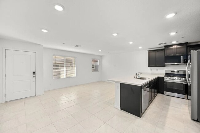 Photo - Gated 2025 Lennar Townhome | 3 Bed | 2-Car Garage