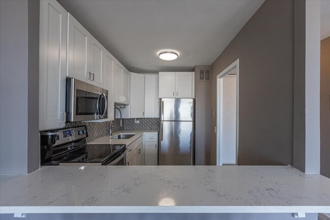 Photo - 5445 N Sheridan Rd Unit 1905