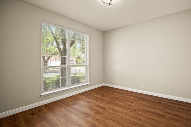 Photo - 8903 Rustic Cove