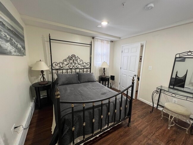 Photo - 5700 Broadway Unit GROUND FLOOR