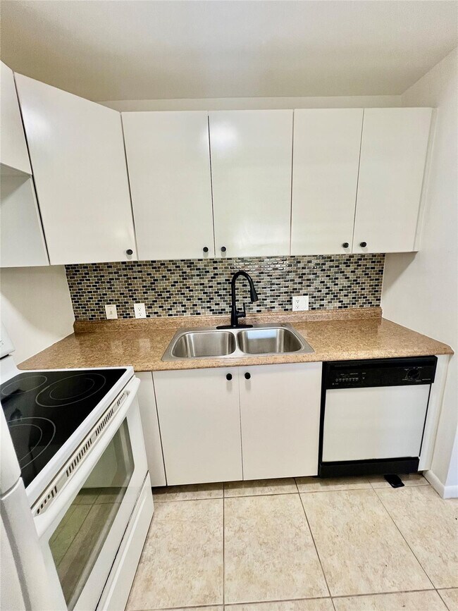 Photo - 129 Mansfield D Unit 129