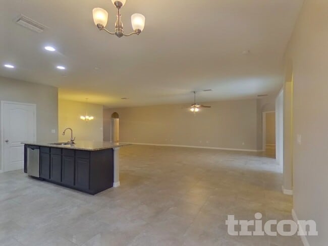 Photo - 119 Broad St