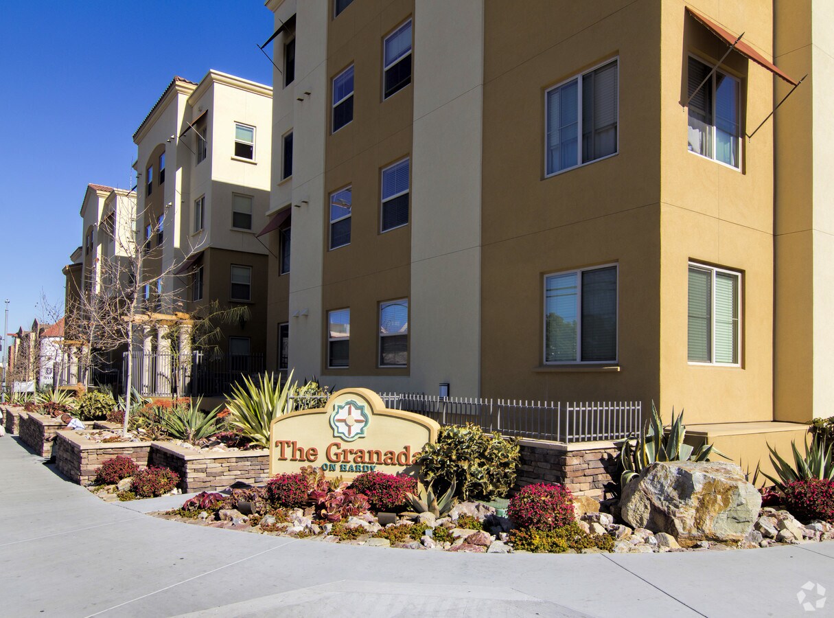 Photo - The Granada On Hardy Apartments
