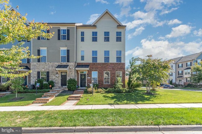 Photo - 18059 Red Mulberry Rd Townhome