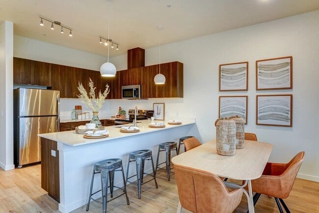 The Banks | Kitchen & Dining Room - The Banks