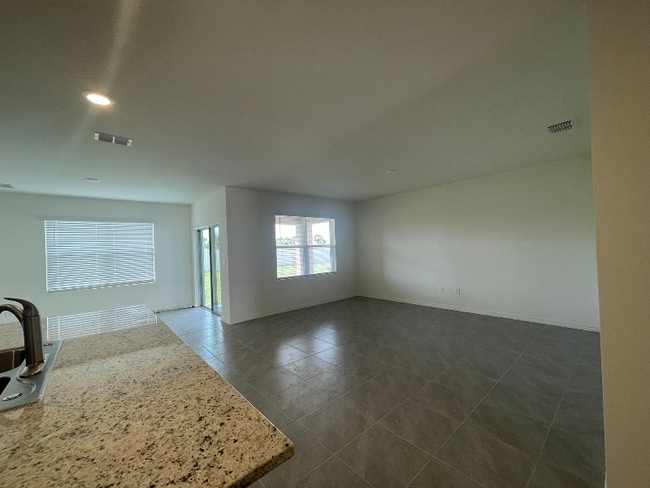 Photo - 1352 McFarland Dr