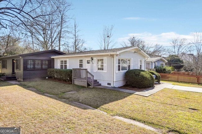 Photo - 2015 Bixby St SE