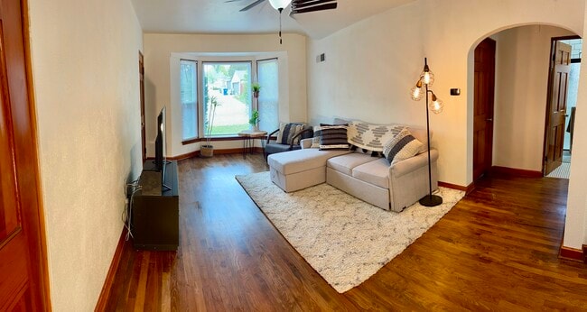 Photo - 6525 W Center St Unidad 1