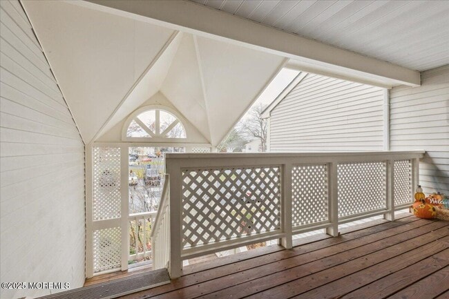 Photo - 8 White Oak Ct