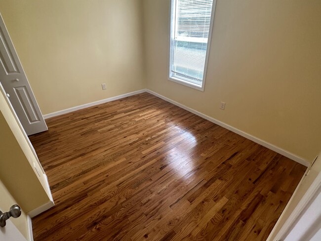 Building Photo - 308 Virginia Ave Rental
