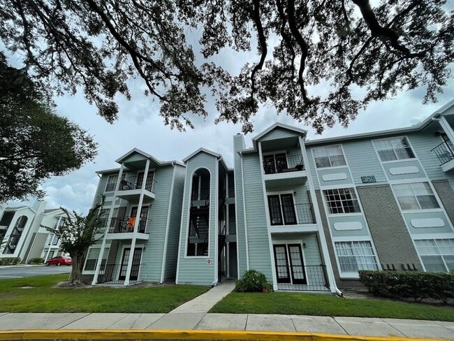 Building Photo - 2550 N Alafaya Trail Unit 6211 Rental