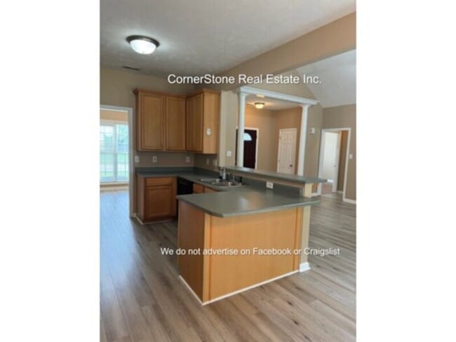 Photo - 106 Van Buren Dr