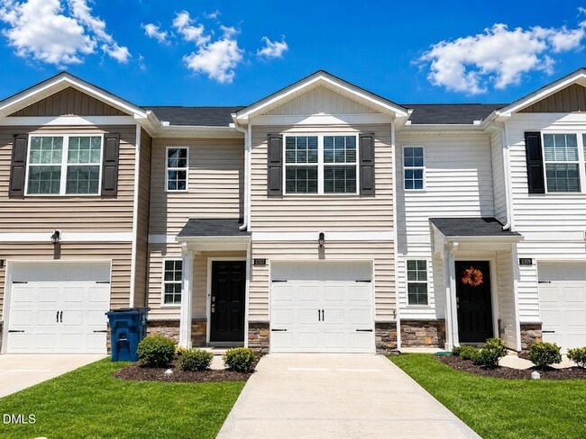 Photo - 3307 Alibird Ln