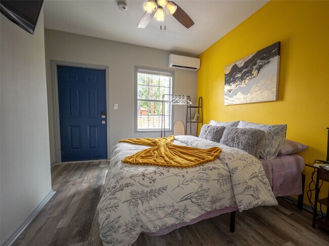 Building Photo - 7124 Avenue F Unit 2 Rental