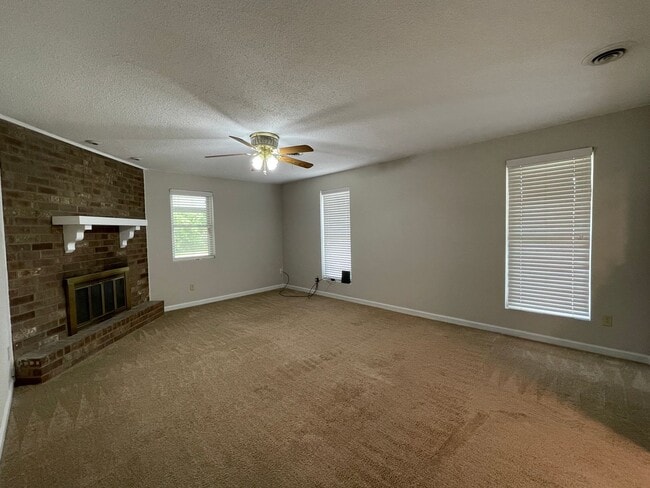 Photo - 118 Hollingsworth Dr