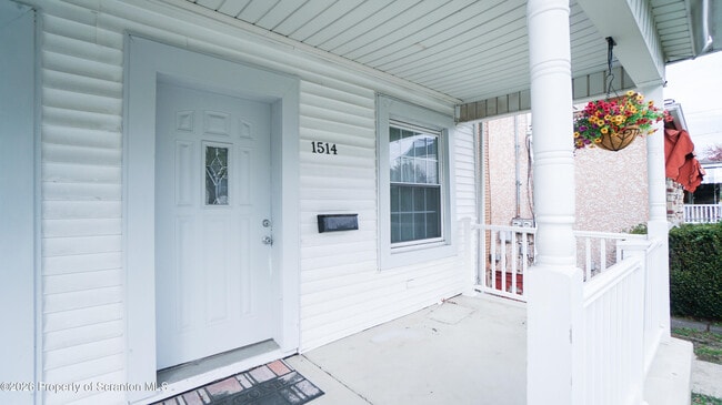 Photo - 1514 Farr St