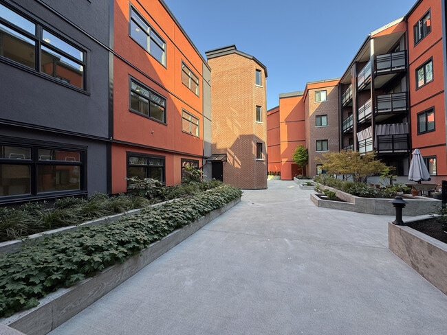 Photo - West Bay Court