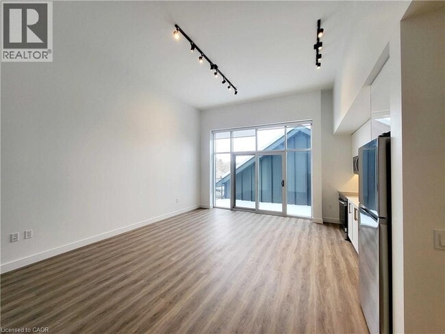 Photo - 75 Huron St Unit 202