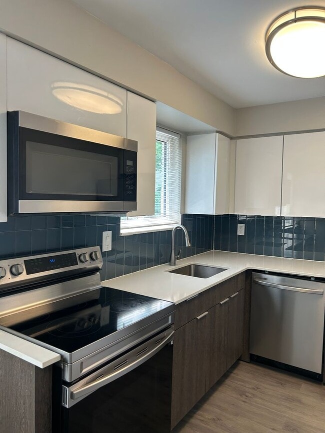 Photo - Livingstone Apartment Homes