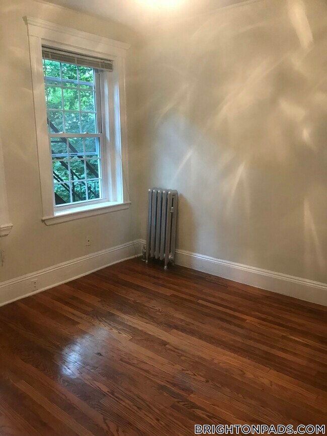 Photo - 10 Lothian Rd Unit 5