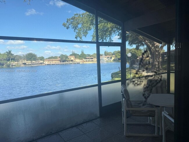 Photo - 412 Briarwood Cir