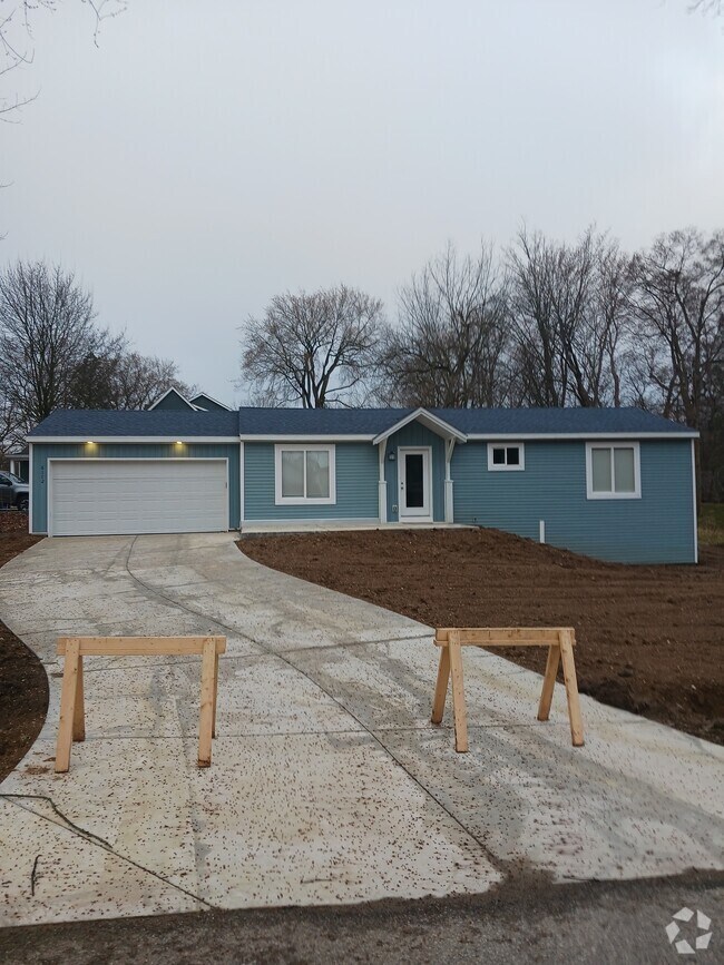 Houses for Rent in Waterford MI 16 Houses