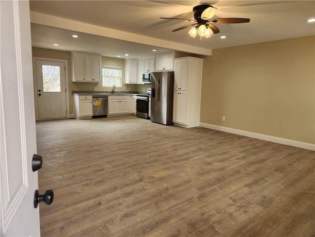 Photo - 280 Grand Oak Ln