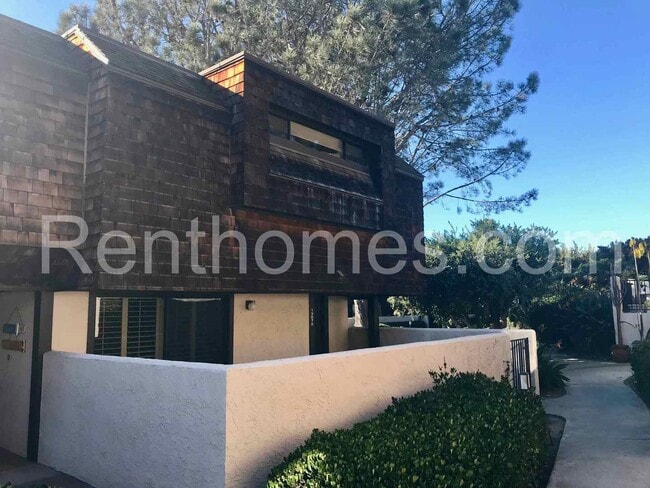 Building Photo - 13075 Caminito del Rocio