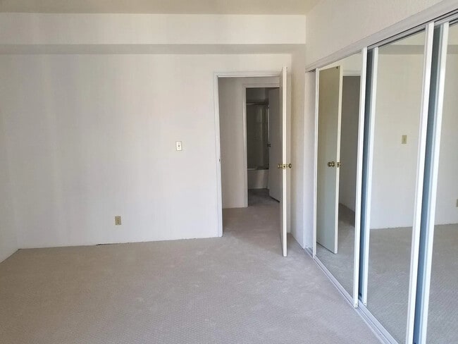 Building Photo - 601 Van Ness Ave Unit 530