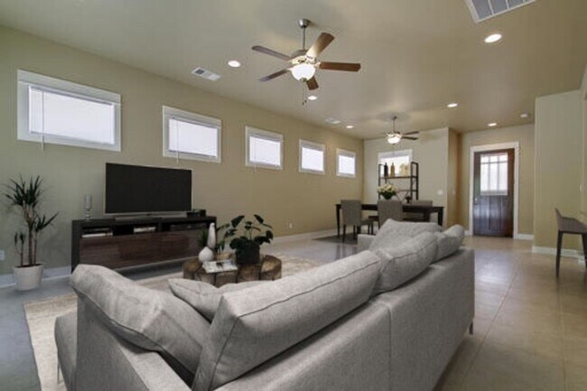 Photo - UT PRE-LEASE: Wood Floors, North Campus, Large Living Space, 2011 Construction, Custom High End K...