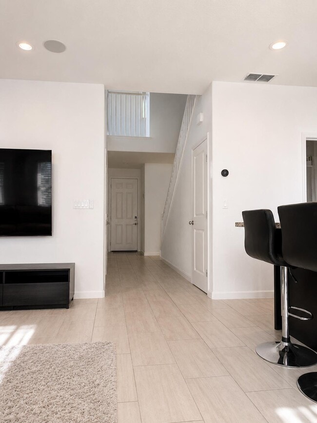 Photo - 1058 Sagittaria Cir