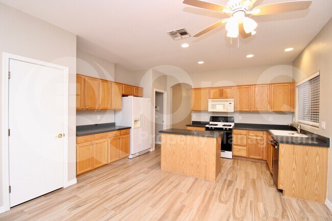 Photo - 3713 E Wyatt Way