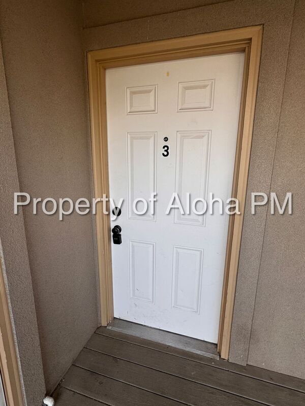Photo - 1057 W Pine Ave