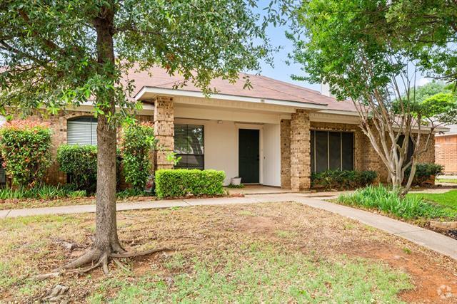 Building Photo - 2911 Post Oak Dr Rental