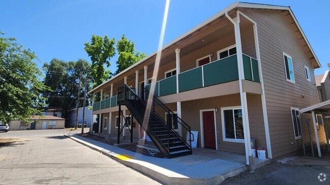 Building Photo - 728 W 1st Ave Rental