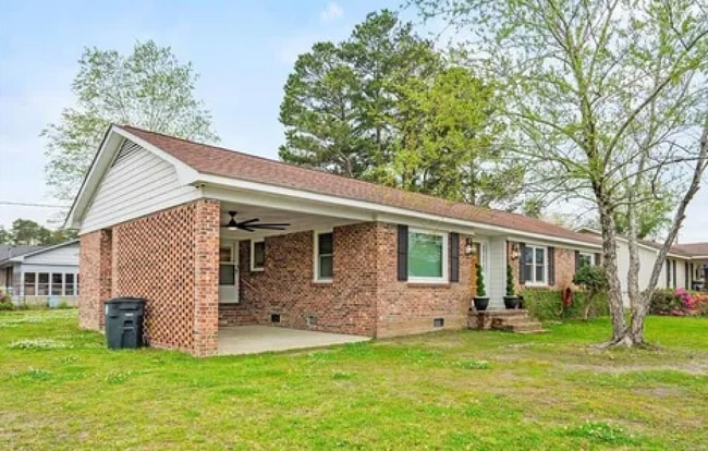 Photo - 1007 Highland Dr House